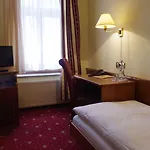 Merseburger Hof 3*