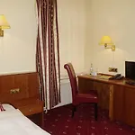 Otel Merseburger Hof 3*