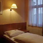 Merseburger Hof 3*