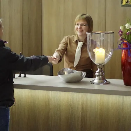 默斯伯格霍夫酒店 3*